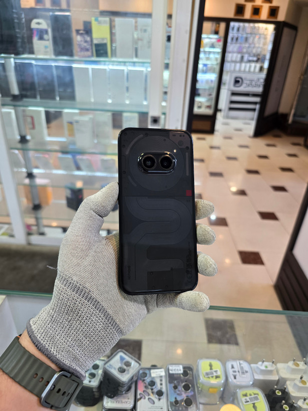 گوشی موبایل Nothing Phone (2a) 256 گیگ رم 12 | مشکی | کارکرده | خط و خش سطحی و جزئی