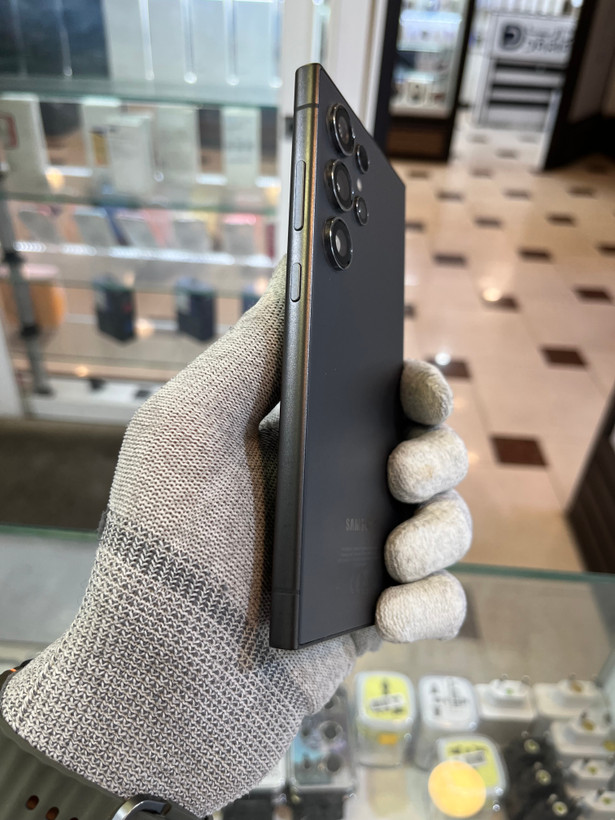 گوشی موبایل سامسونگ Galaxy S24 Ultra 256 گیگ رم 12 | مشکی تیتانیوم | کارکرده در حد نو