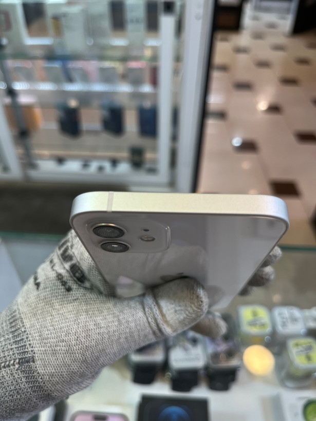 گوشی موبایل اپل iPhone 12 128GB | سفید | کارکرده | باتری 79٪