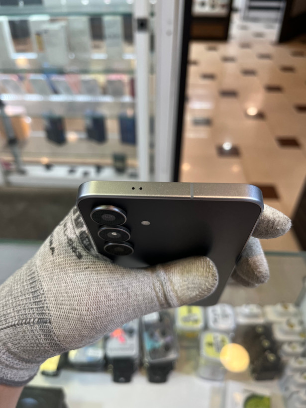 گوشی موبایل سامسونگ Galaxy S25 FE 256GB رم 8 | مشکی | کارکرده