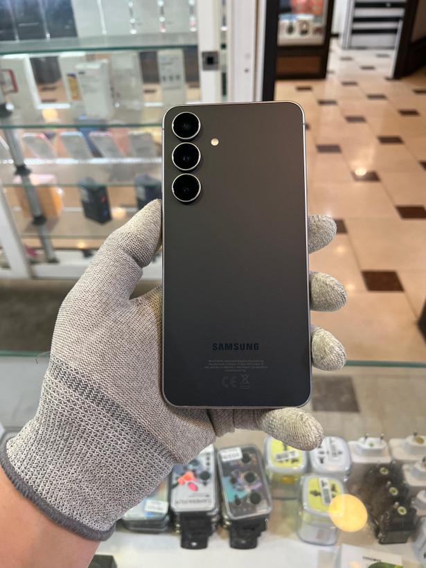 گوشی موبایل سامسونگ Galaxy S25 FE 256GB رم 8 | مشکی | کارکرده