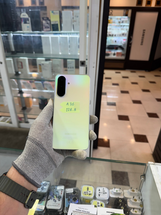 گوشی سامسونگ Galaxy A36 5G استوک 128GB رم 8GB رنگ لیمویی