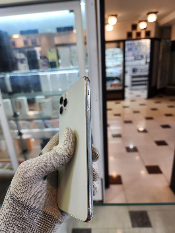 گوشی موبایل اپل آیفون 11 پرو مکس کارکرده 64 گیگ ZAA دو سیمکارت | سلامت باتری 70% | رنگ نقره ای